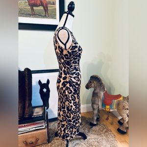 100% Silk Diane Von Furstenburg sleeveless leopard print midi dress- Sz 4
